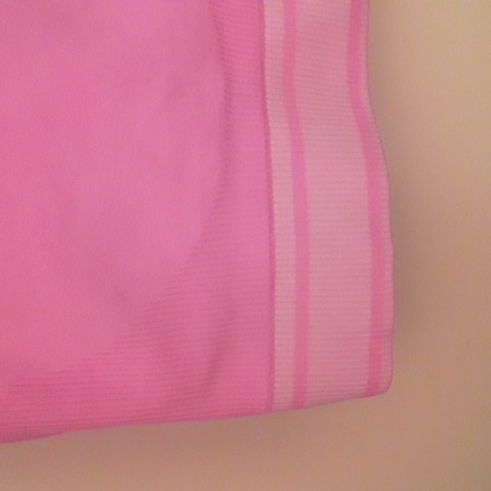 NWOT Victoria's Secret Pink Reversible Sports Bra - Picture 2 of 6